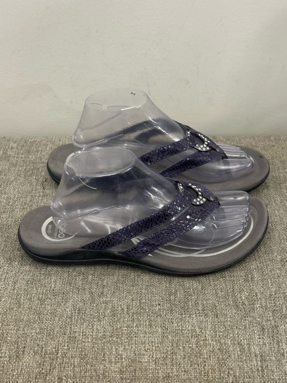 Abeo Women’s Purple Leather Thong Sandal Beach Size 10